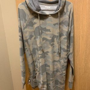 Camo Hooded Frayed Sweatshirt